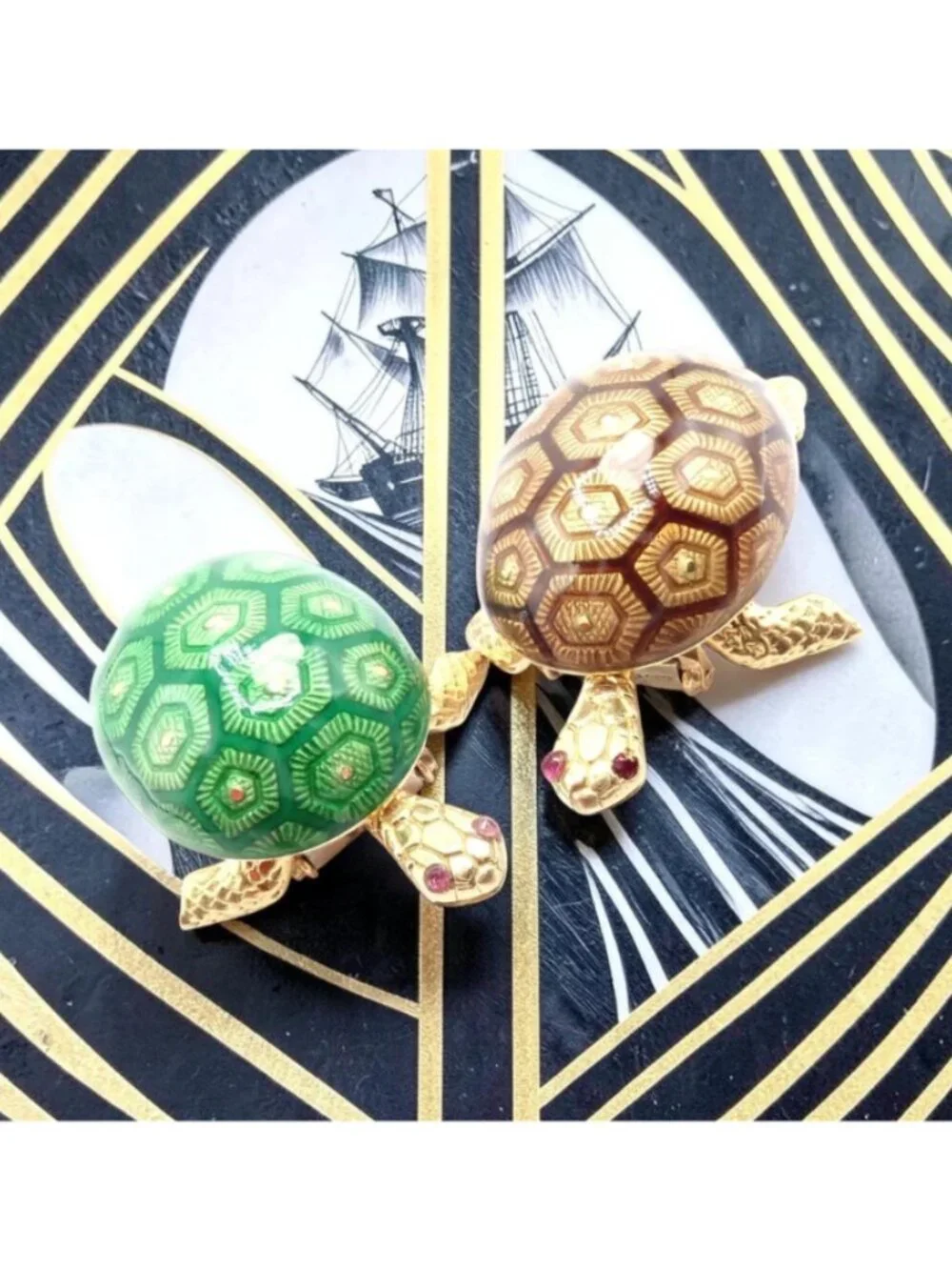 Vintage! Boucheron France 18k Yellow Gold Enamel Set Of Two Turtle Brooches